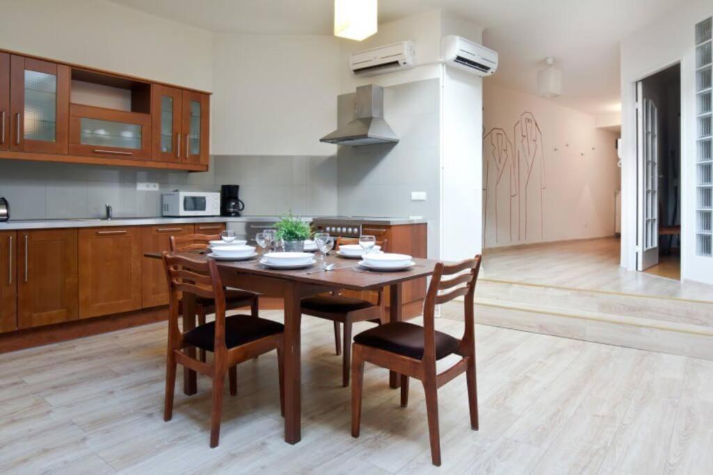 Apartament - Old Town คราคูฟ ภายนอก รูปภาพ